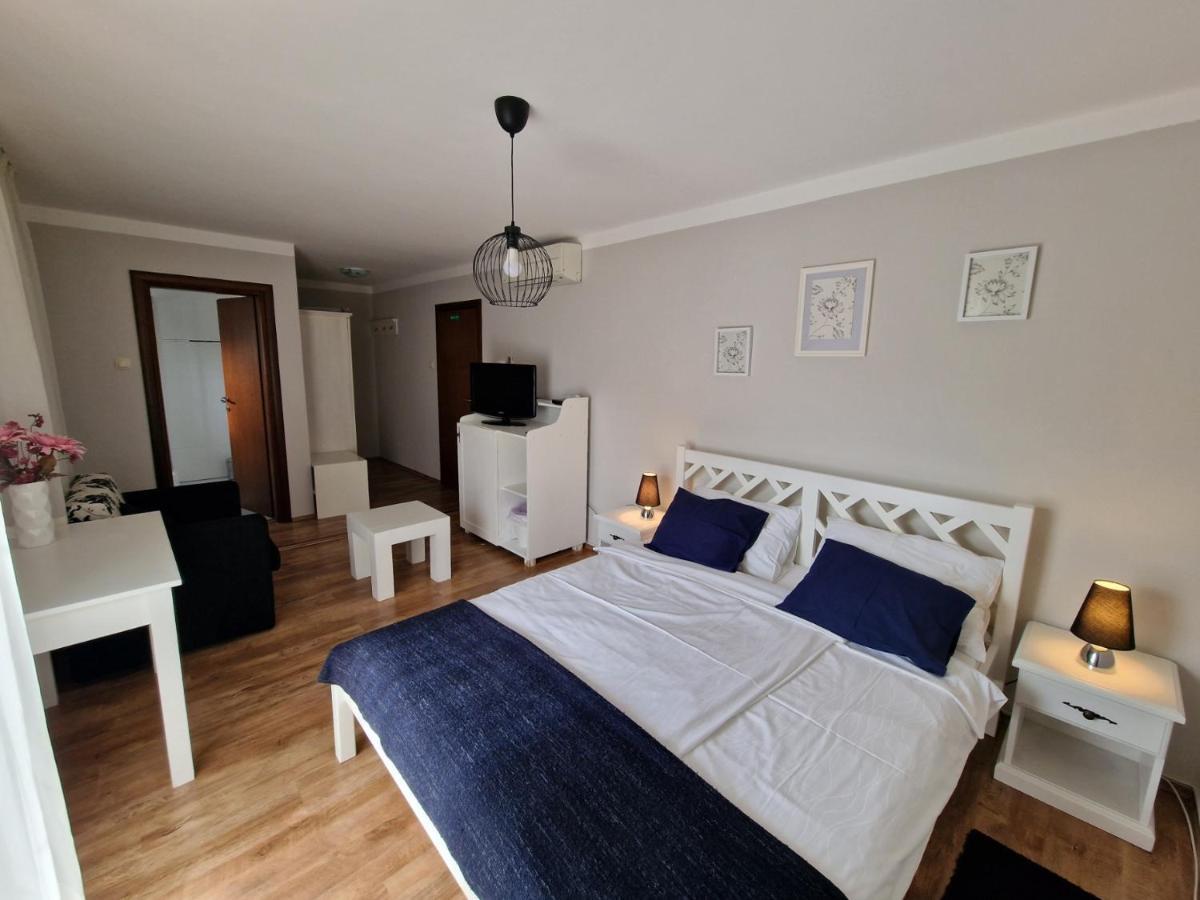 Guesthouse Barica ซริกเวนิซา ภายนอก รูปภาพ