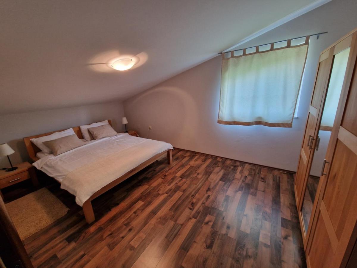 Guesthouse Barica ซริกเวนิซา ภายนอก รูปภาพ